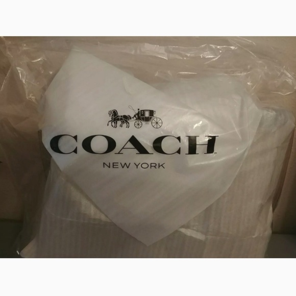 NWT COACH CrossBody JES MESSENGER☆CAROL DANVERS - Picture 2 of 4